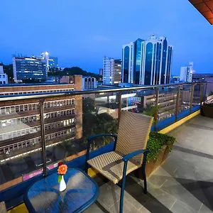 Lejlighedshotel Boulevard, Kampala